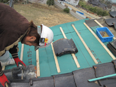 西盛　石川県金沢市 西盛瓦商店   葺き替え 瓦の落下防止　防水ルーフィング