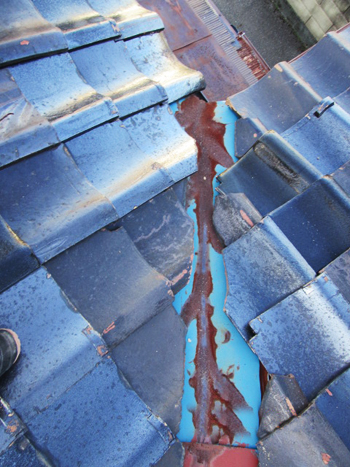  西盛瓦商店 板金の錆びによる劣化