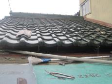 西盛　西盛瓦商店　カバー工法施工　金沢　商店　葺く　カバー工法リフォーム